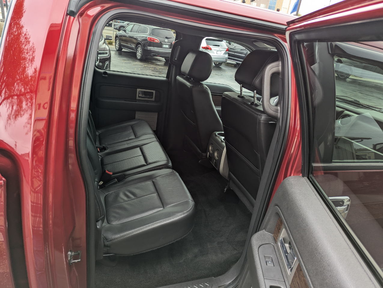 Ford F-150 4WD SuperCrew 145" Lariat 2014 Ford F-150 4WD SuperCrew 145" Lariat 2014