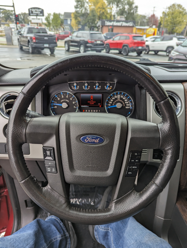 Ford F-150 4WD SuperCrew 145" Lariat 2014 Ford F-150 4WD SuperCrew 145" Lariat 2014