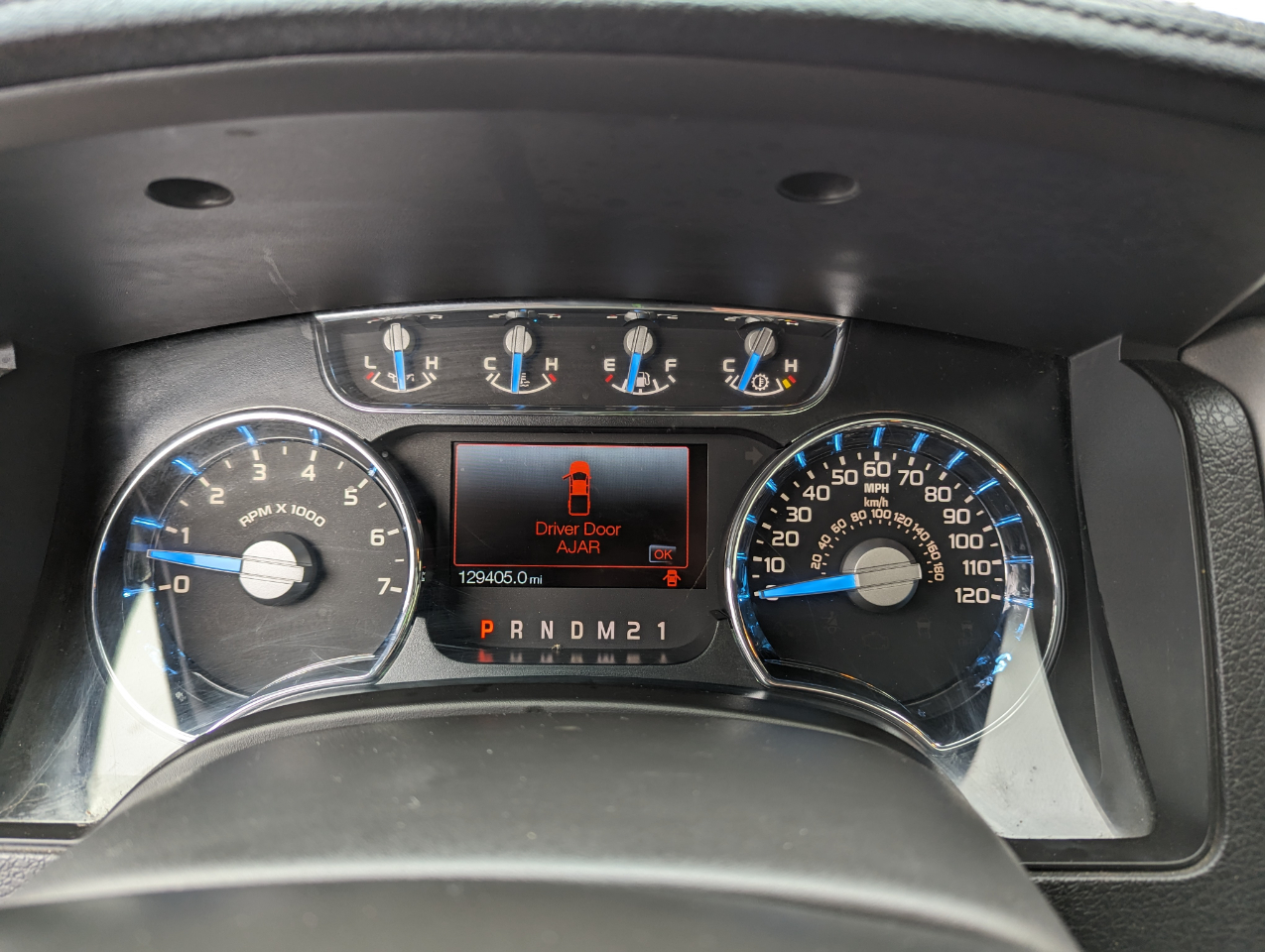 Ford F-150 4WD SuperCrew 145" Lariat 2014 Ford F-150 4WD SuperCrew 145" Lariat 2014