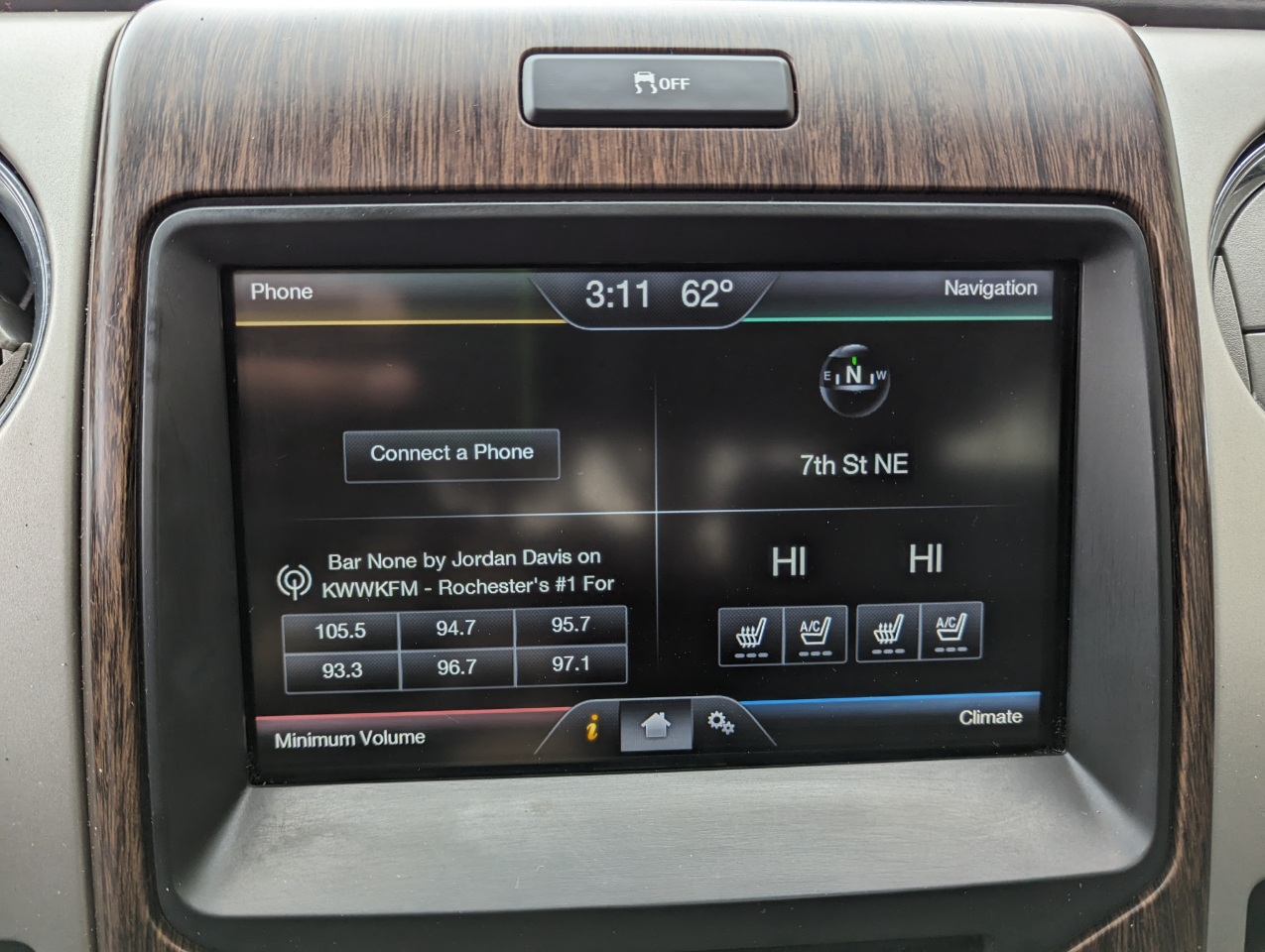 Ford F-150 4WD SuperCrew 145" Lariat 2014 Ford F-150 4WD SuperCrew 145" Lariat 2014