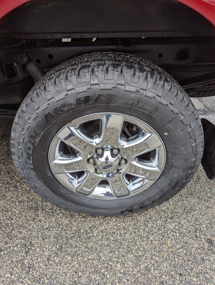 Ford F-150 4WD SuperCrew 145" Lariat 2014 Ford F-150 4WD SuperCrew 145" Lariat 2014