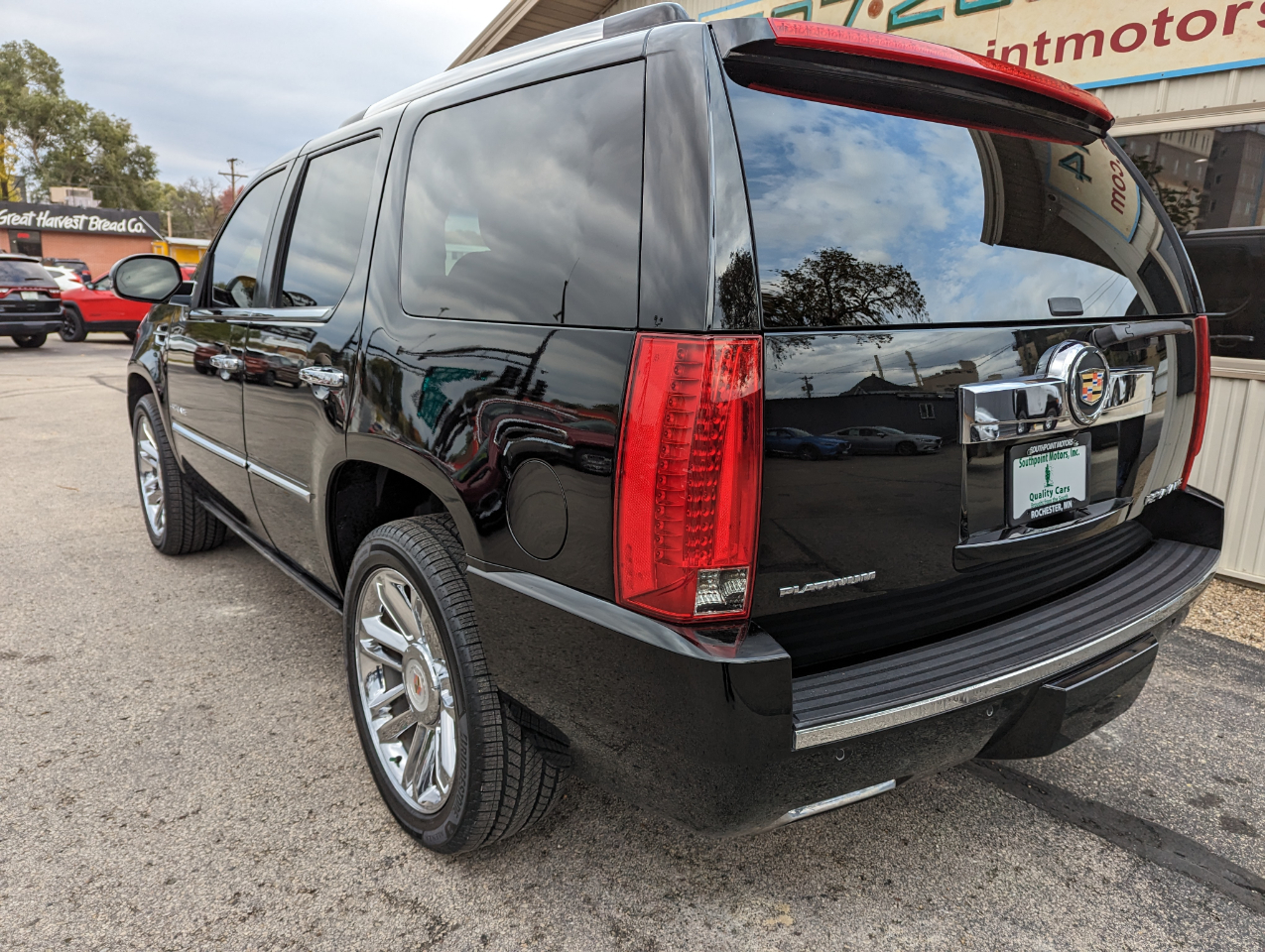 Cadillac Escalade AWD 4dr Platinum Edition 2013 Cadillac Escalade AWD 4dr Platinum Edition 2013