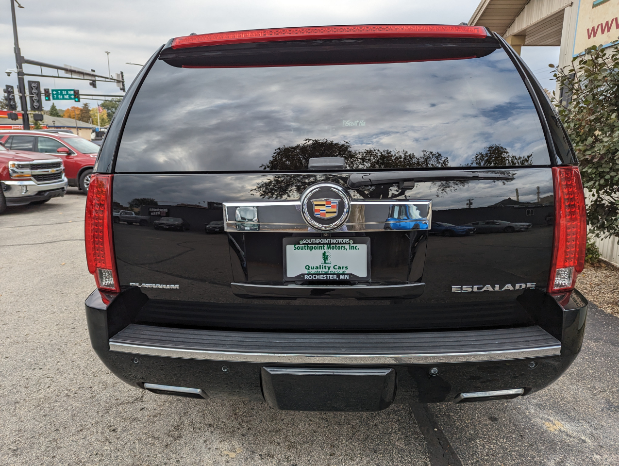 Cadillac Escalade AWD 4dr Platinum Edition 2013 Cadillac Escalade AWD 4dr Platinum Edition 2013