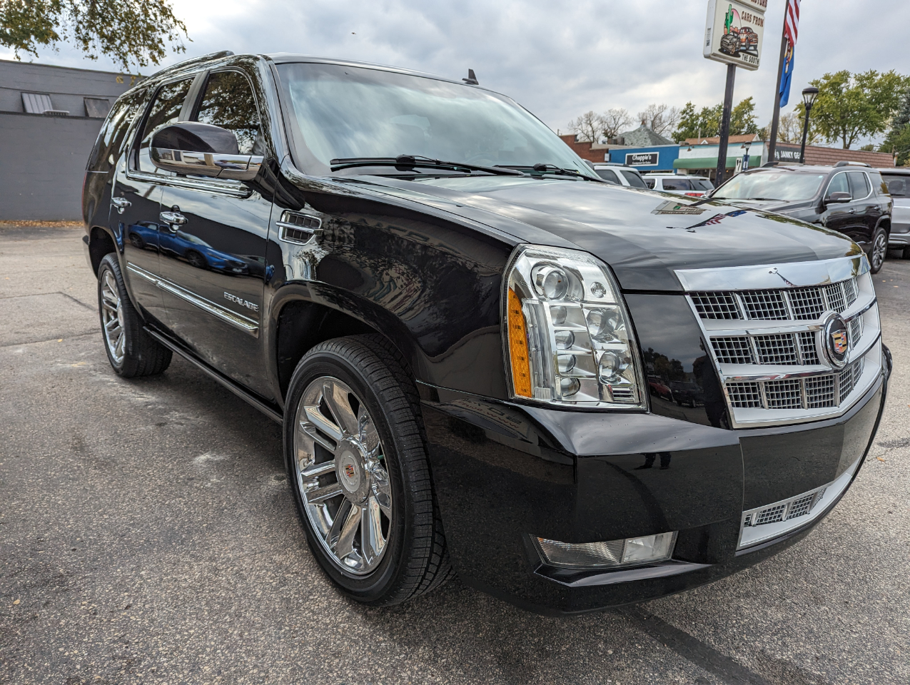 Cadillac Escalade AWD 4dr Platinum Edition 2013 Cadillac Escalade AWD 4dr Platinum Edition 2013