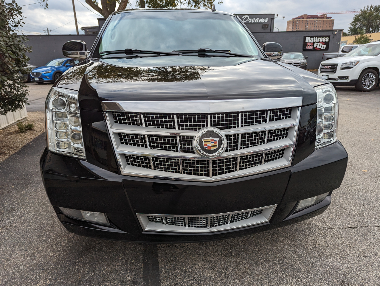 Cadillac Escalade AWD 4dr Platinum Edition 2013 Cadillac Escalade AWD 4dr Platinum Edition 2013