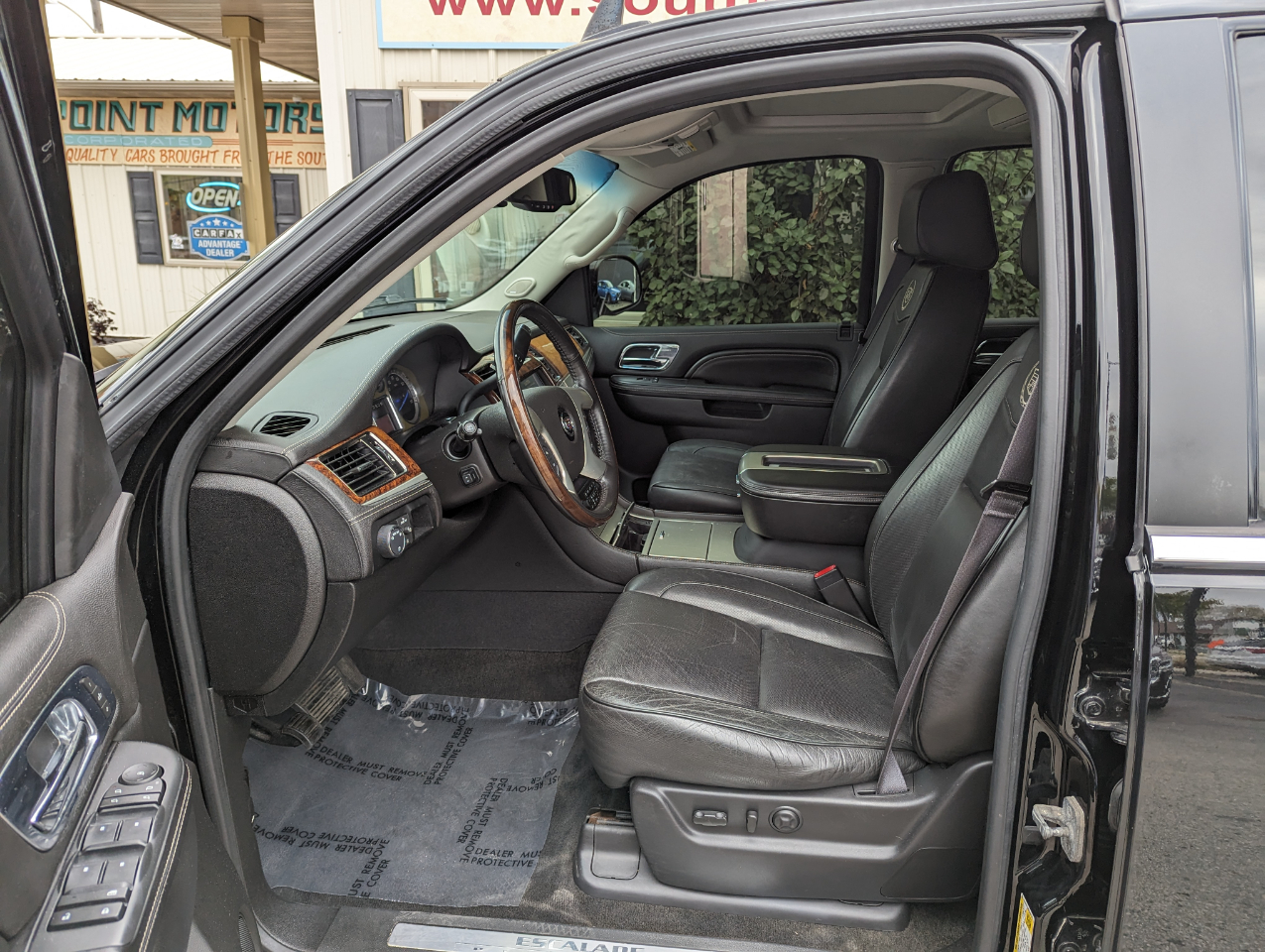 Cadillac Escalade AWD 4dr Platinum Edition 2013 Cadillac Escalade AWD 4dr Platinum Edition 2013