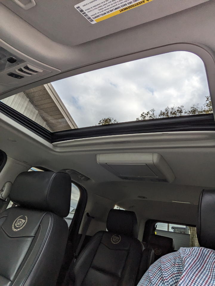Cadillac Escalade AWD 4dr Platinum Edition 2013 Cadillac Escalade AWD 4dr Platinum Edition 2013
