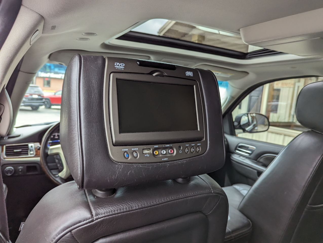 Cadillac Escalade AWD 4dr Platinum Edition 2013 Cadillac Escalade AWD 4dr Platinum Edition 2013