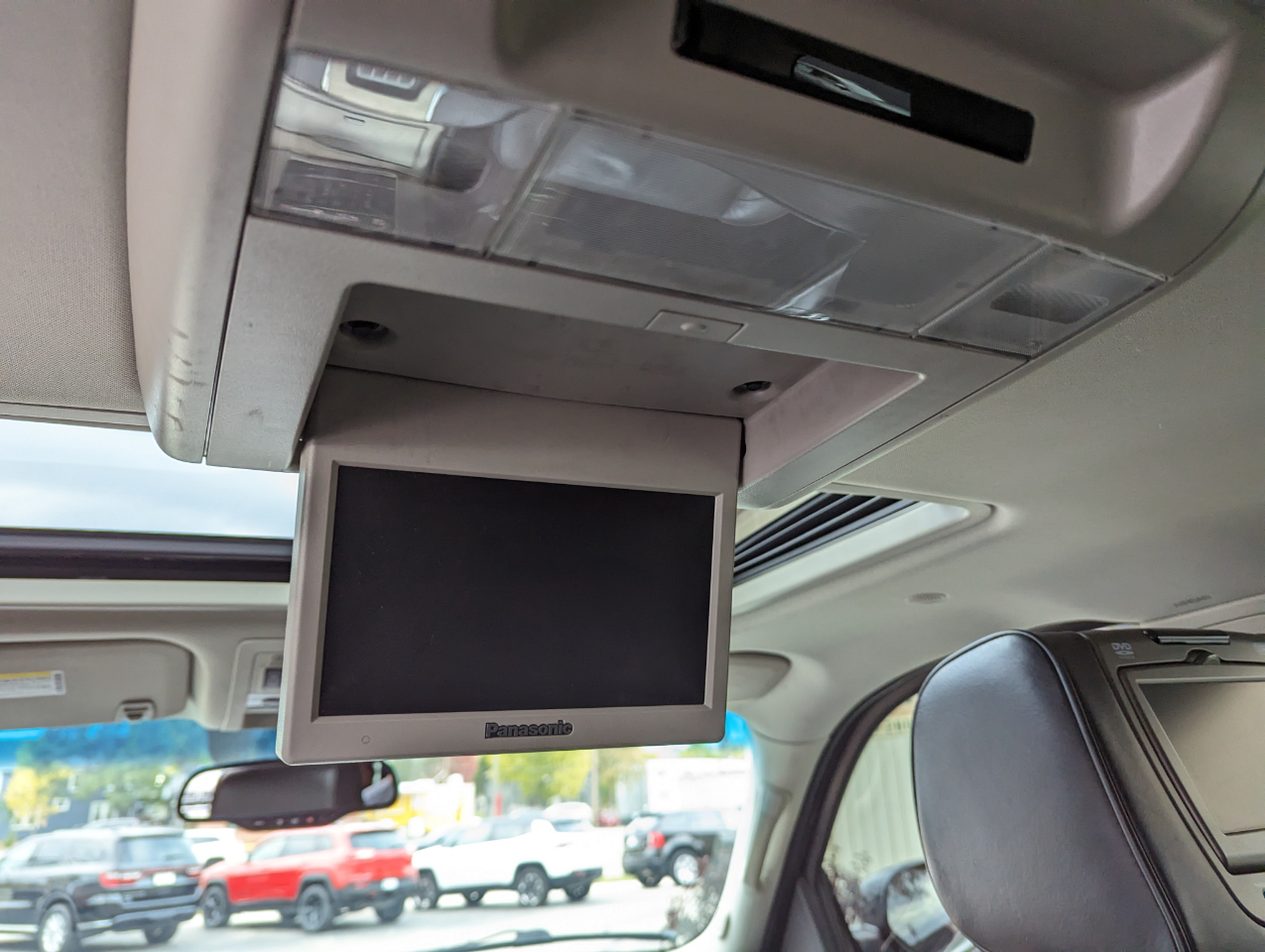 Cadillac Escalade AWD 4dr Platinum Edition 2013 Cadillac Escalade AWD 4dr Platinum Edition 2013