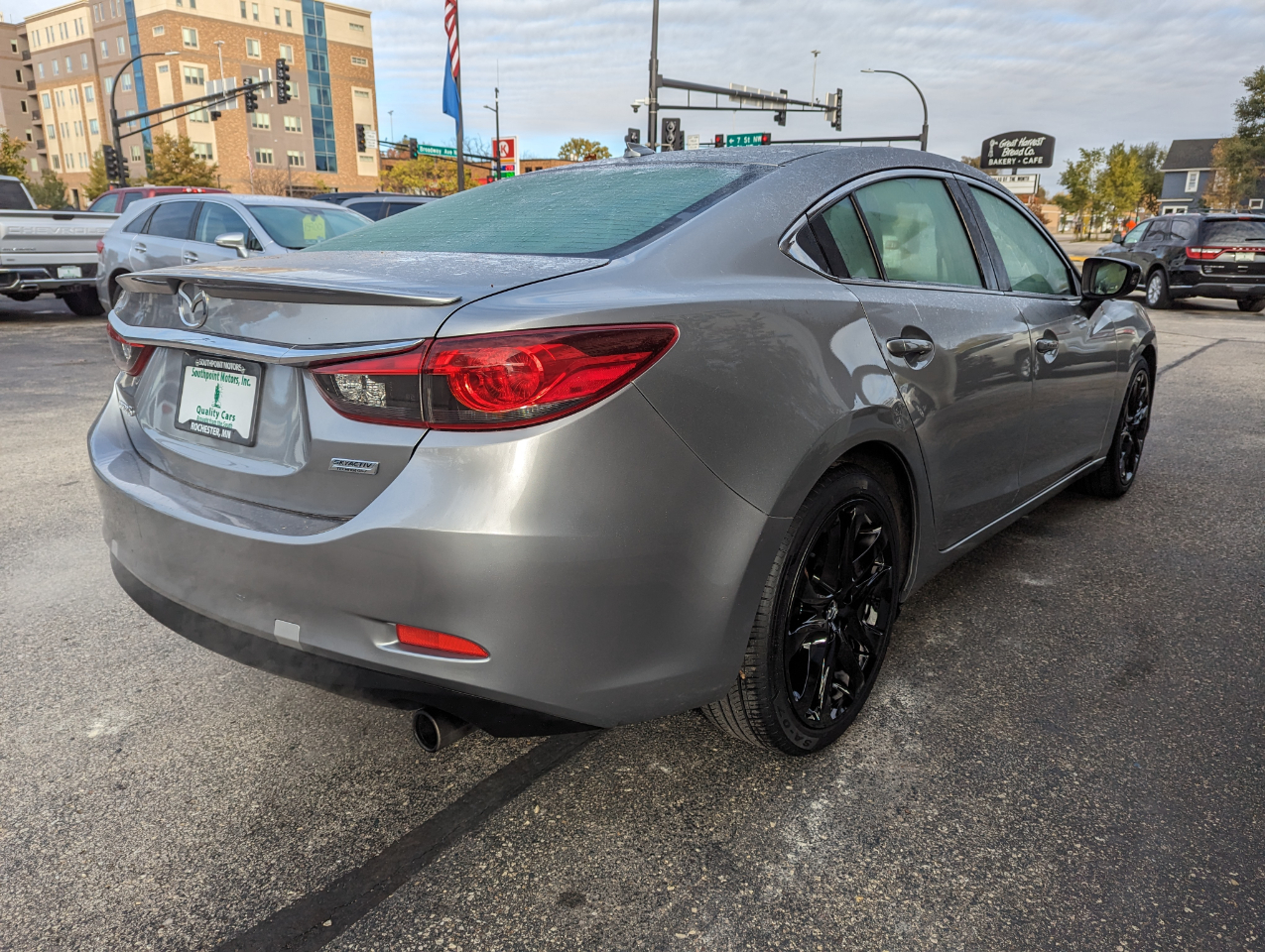 Mazda MAZDA6 4dr Sdn Auto i Grand Touring 2014 Mazda MAZDA6 4dr Sdn Auto i Grand Touring 2014