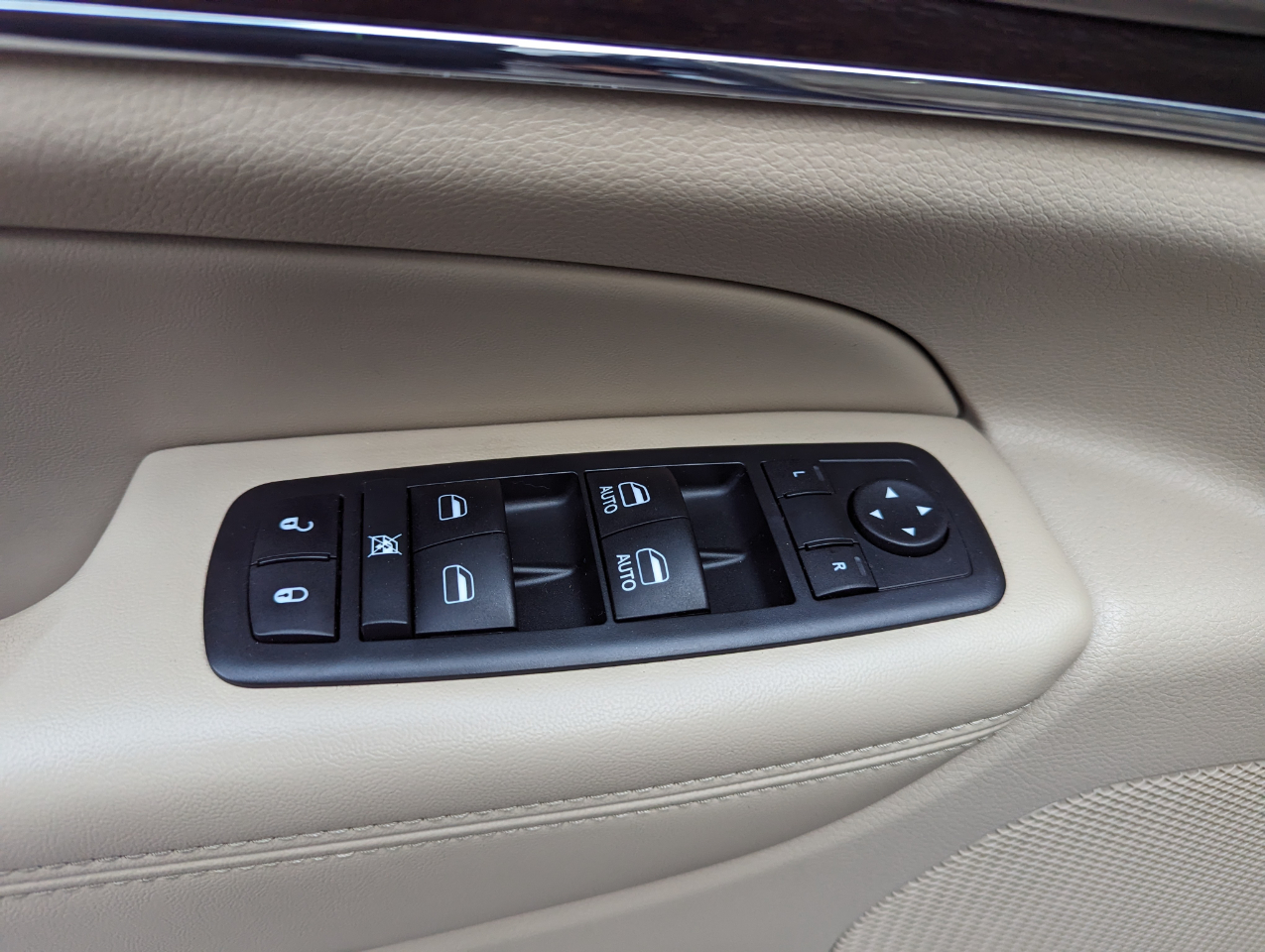 Jeep Grand Cherokee 4WD 4dr Limited 2014 Jeep Grand Cherokee 4WD 4dr Limited 2014