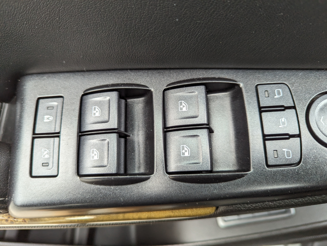 GMC Yukon XL 4WD 4dr Denali 2017 GMC Yukon XL 4WD 4dr Denali 2017