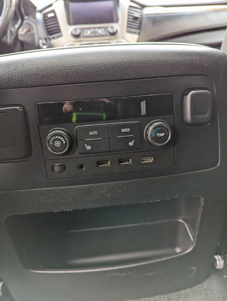 GMC Yukon XL 4WD 4dr Denali 2017 GMC Yukon XL 4WD 4dr Denali 2017