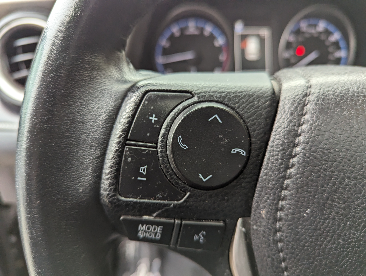 Toyota RAV4 Adventure AWD (Natl) 2018 Toyota RAV4 Adventure AWD (Natl) 2018