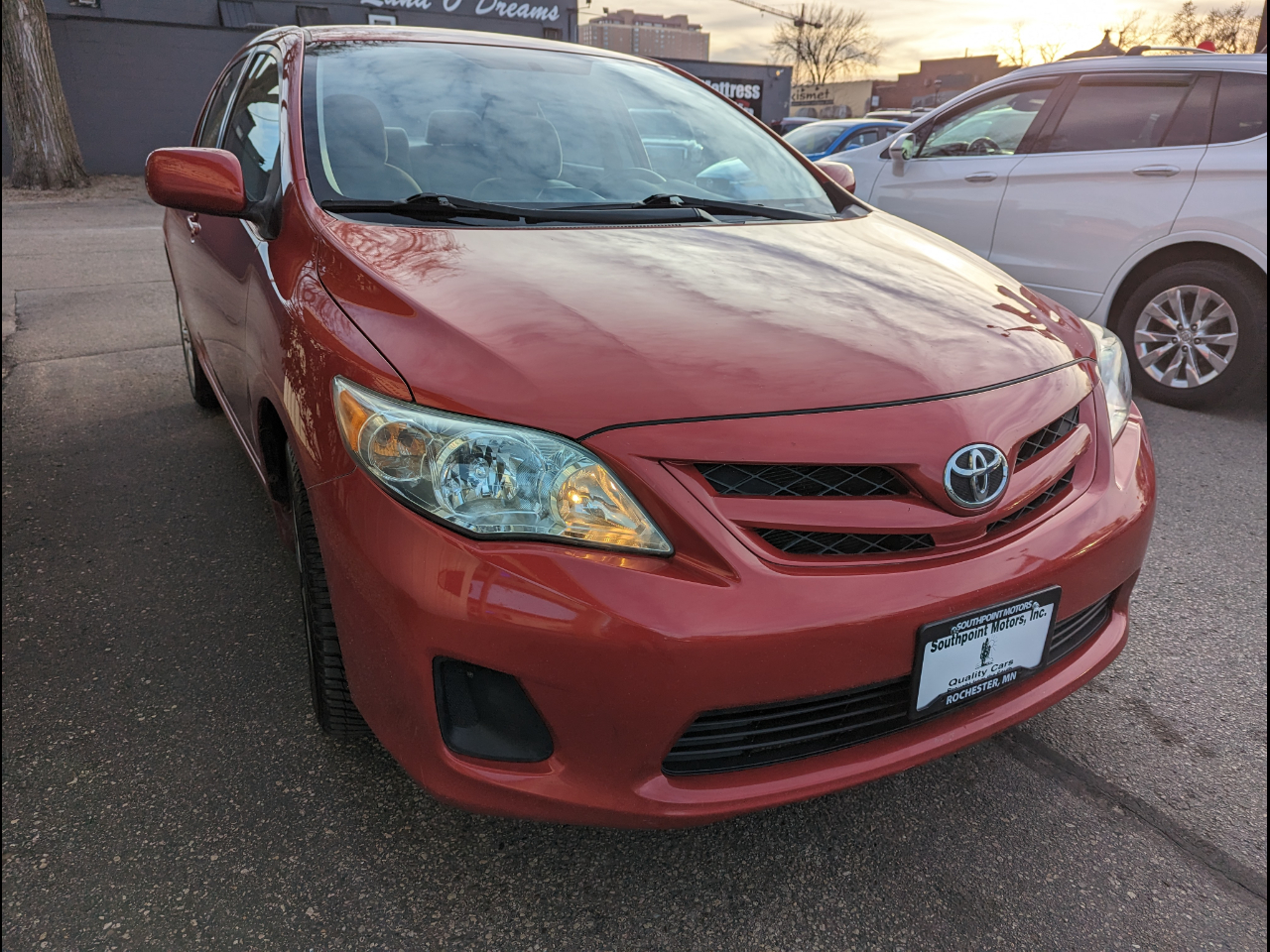2012 Toyota Corolla 4dr Sdn Auto LE (Natl)