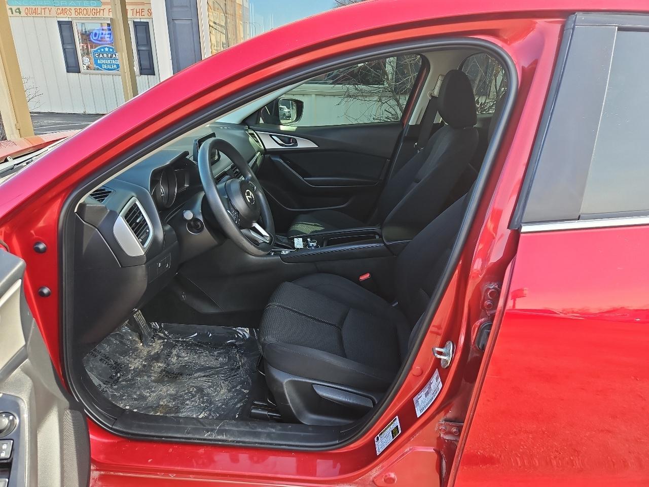 Mazda Mazda3 4-Door Sport Auto 2017