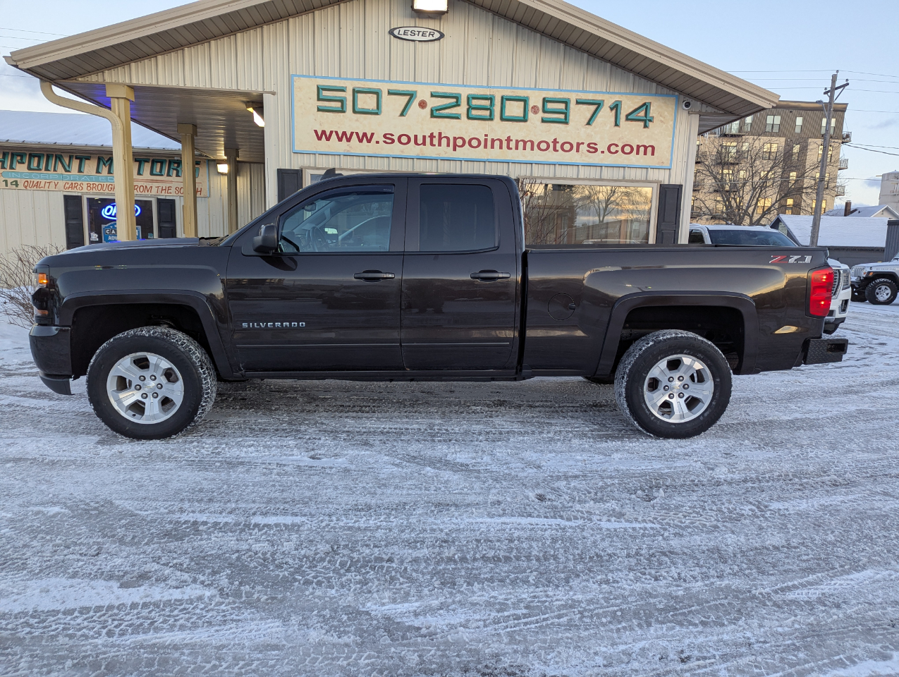 Chevrolet Silverado 1500 4WD Double Cab 143.5" LT w/2LT 2018