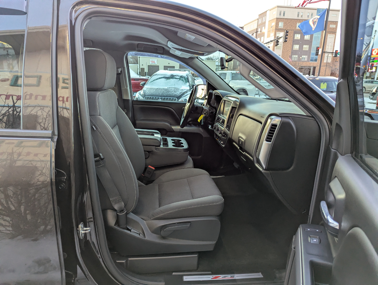 Chevrolet Silverado 1500 4WD Double Cab 143.5" LT w/2LT 2018