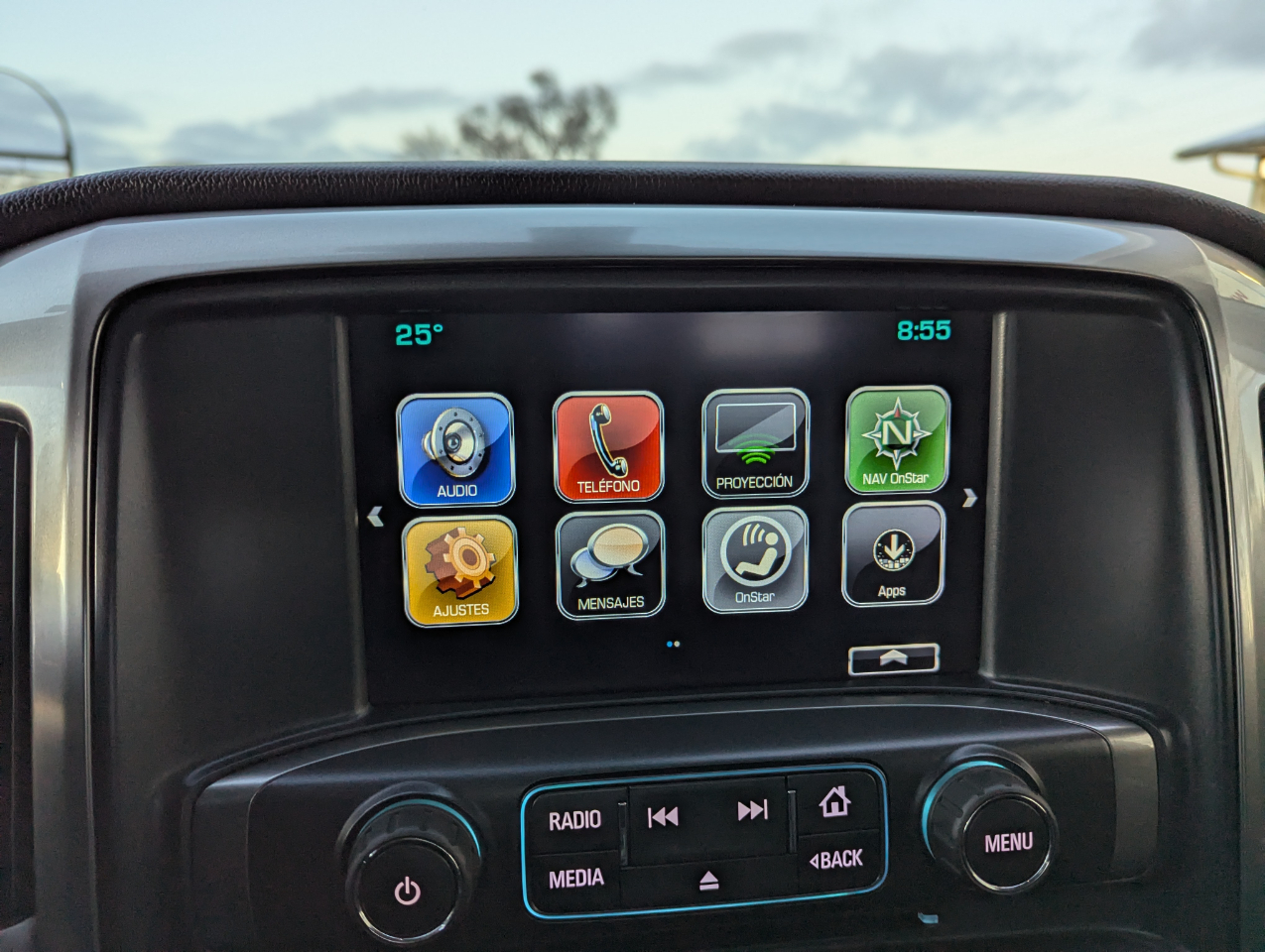 Chevrolet Silverado 1500 4WD Double Cab 143.5" LT w/2LT 2018