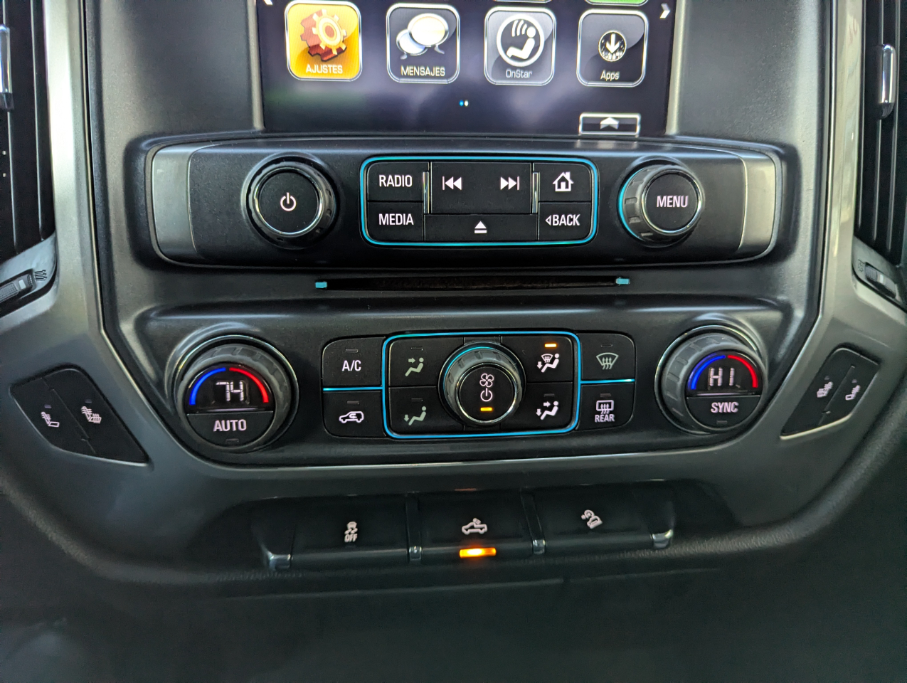 Chevrolet Silverado 1500 4WD Double Cab 143.5" LT w/2LT 2018