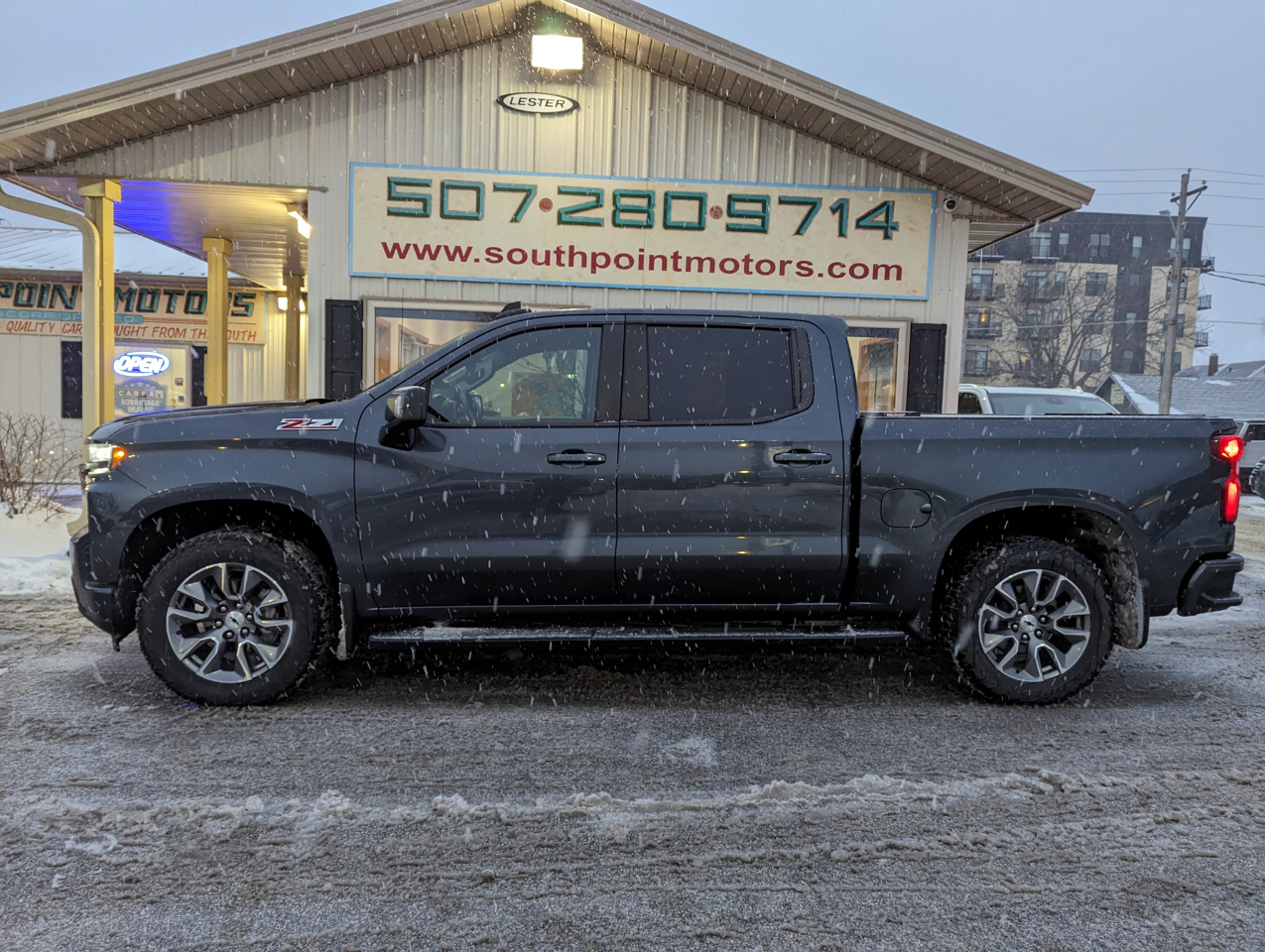Chevrolet Silverado 1500 4WD Crew Cab 147" RST 2021