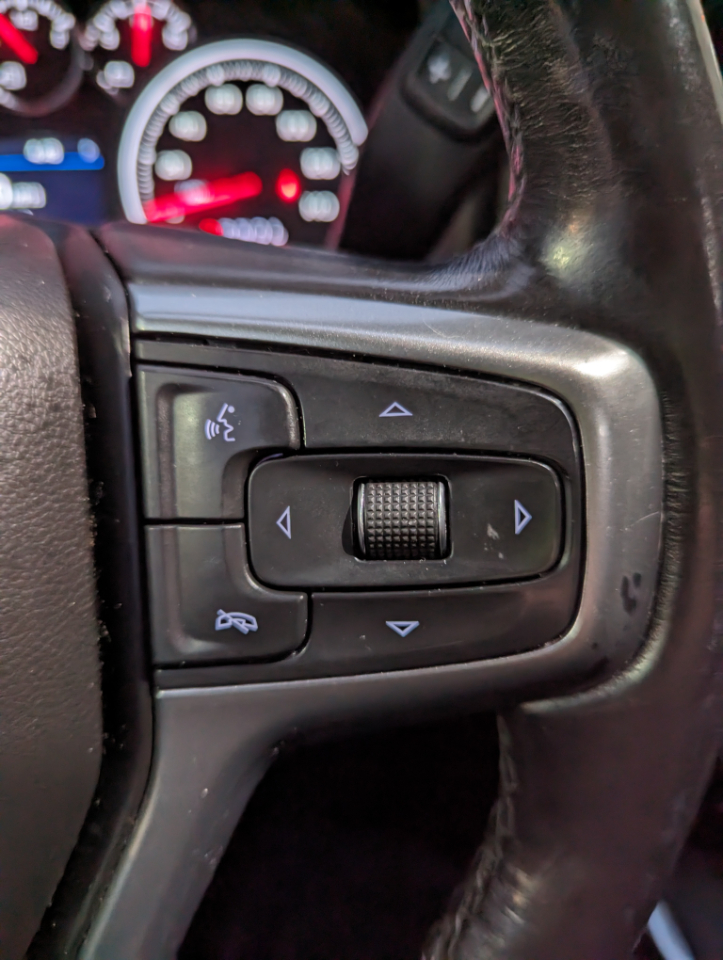 Chevrolet Silverado 1500 4WD Crew Cab 147" RST 2021