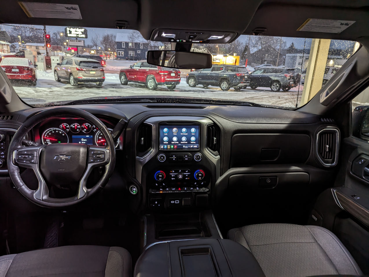 Chevrolet Silverado 1500 4WD Crew Cab 147" RST 2021