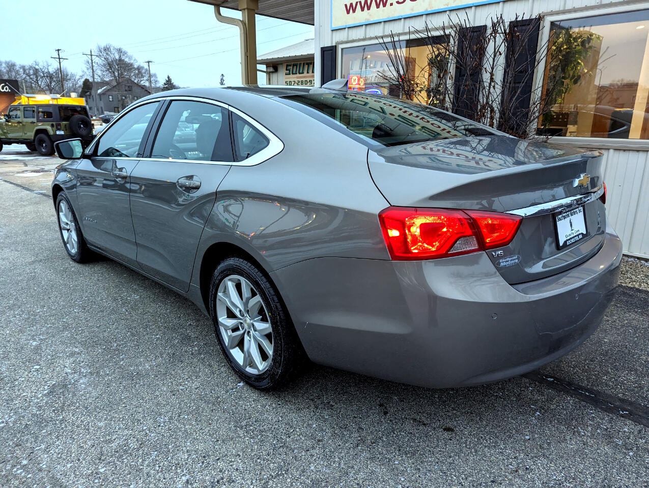 Chevrolet Impala 4dr Sdn LT w/1LT 2018