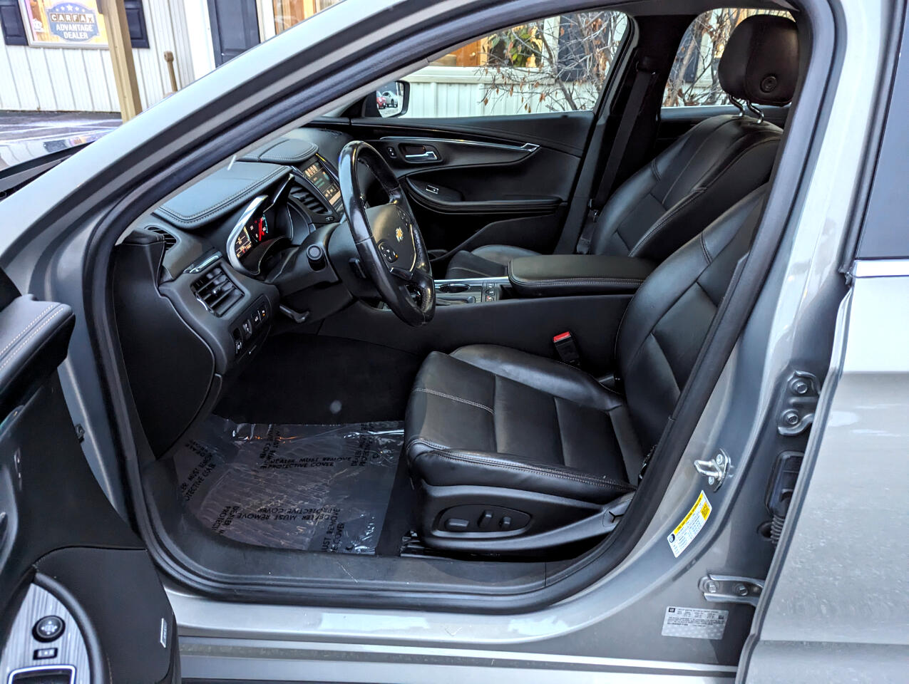 Chevrolet Impala 4dr Sdn LT w/1LT 2018