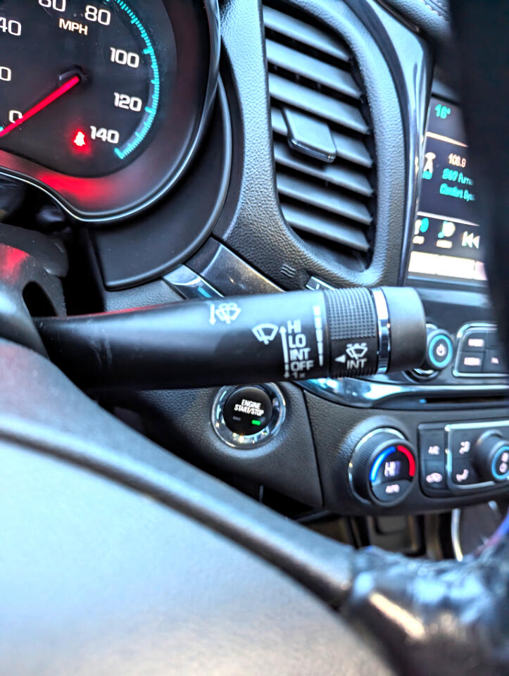 Chevrolet Impala 4dr Sdn LT w/1LT 2018