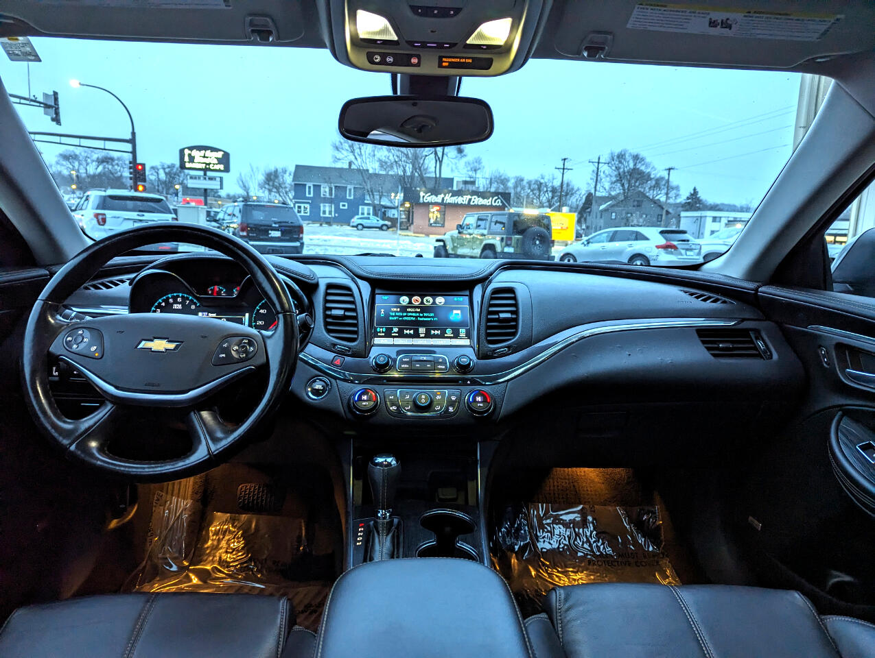 Chevrolet Impala 4dr Sdn LT w/1LT 2018