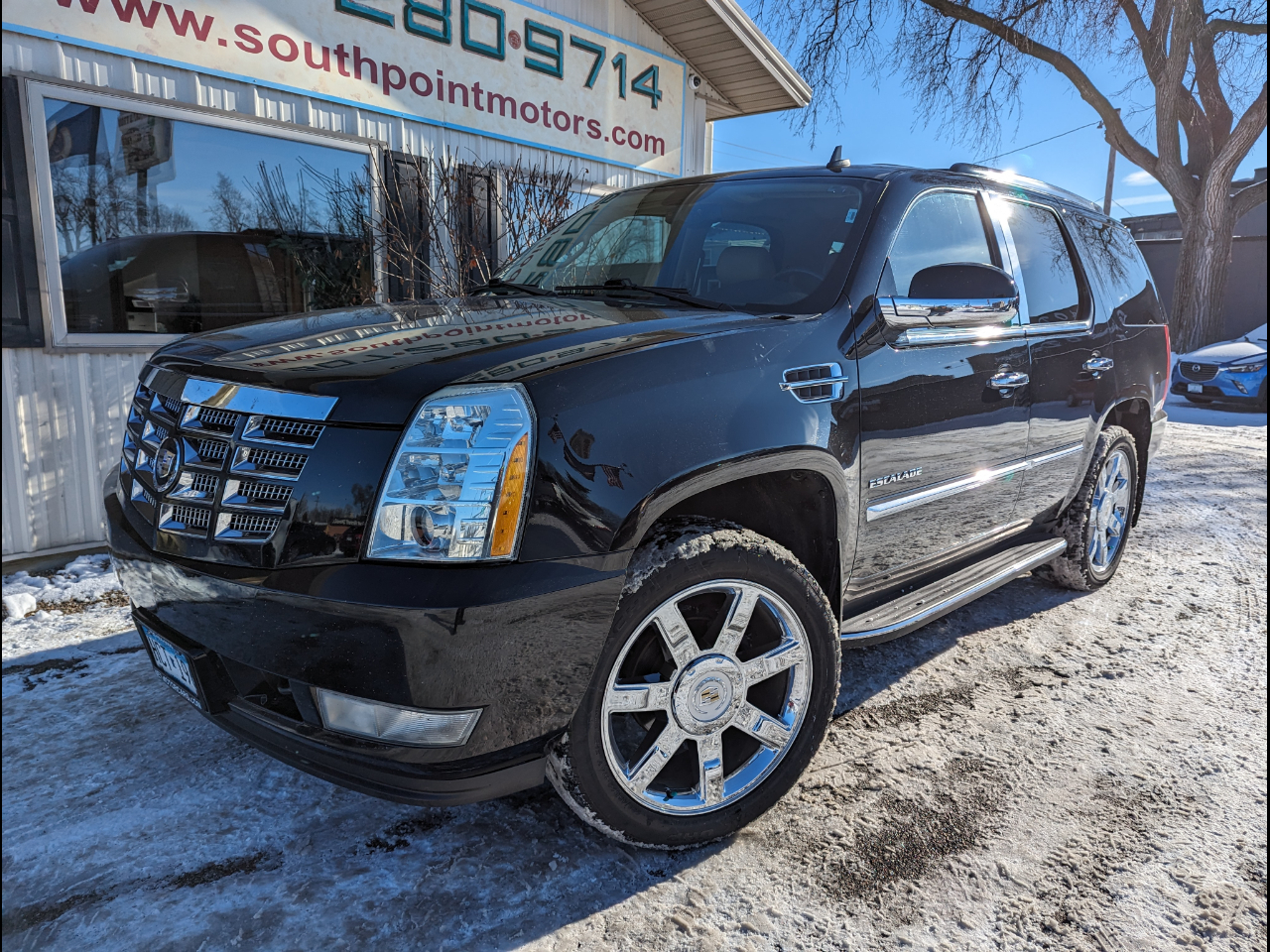 2011 Cadillac Escalade AWD 4dr Luxury