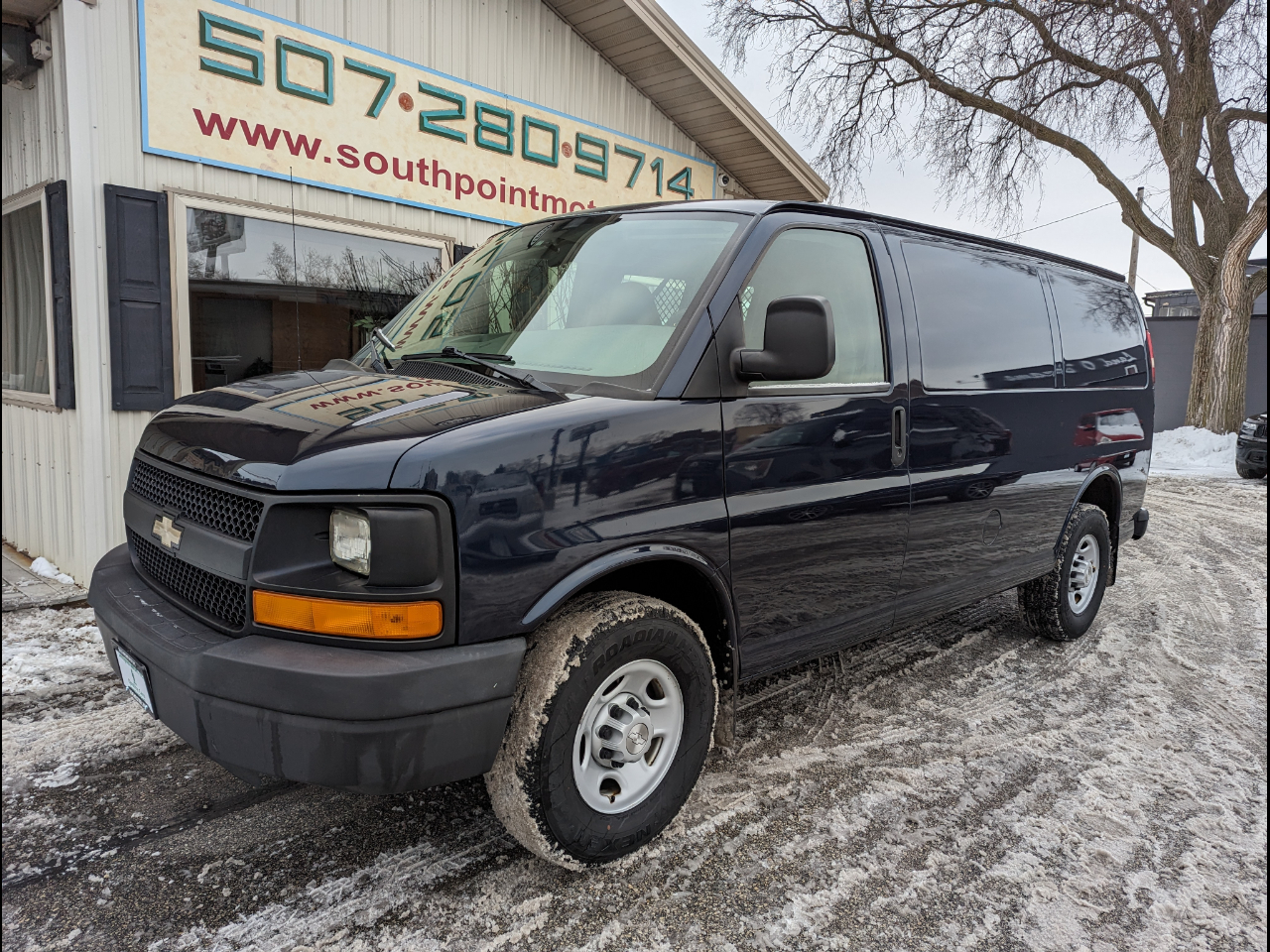 2009 Chevrolet Express Cargo Van RWD 3500 135"
