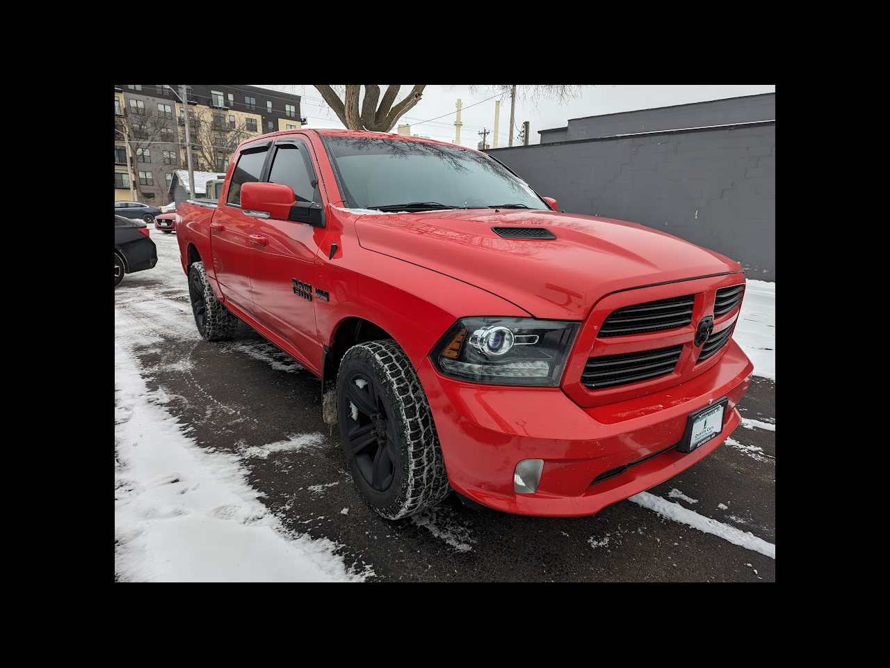 2016 RAM 1500 4WD Crew Cab 140.5" Sport