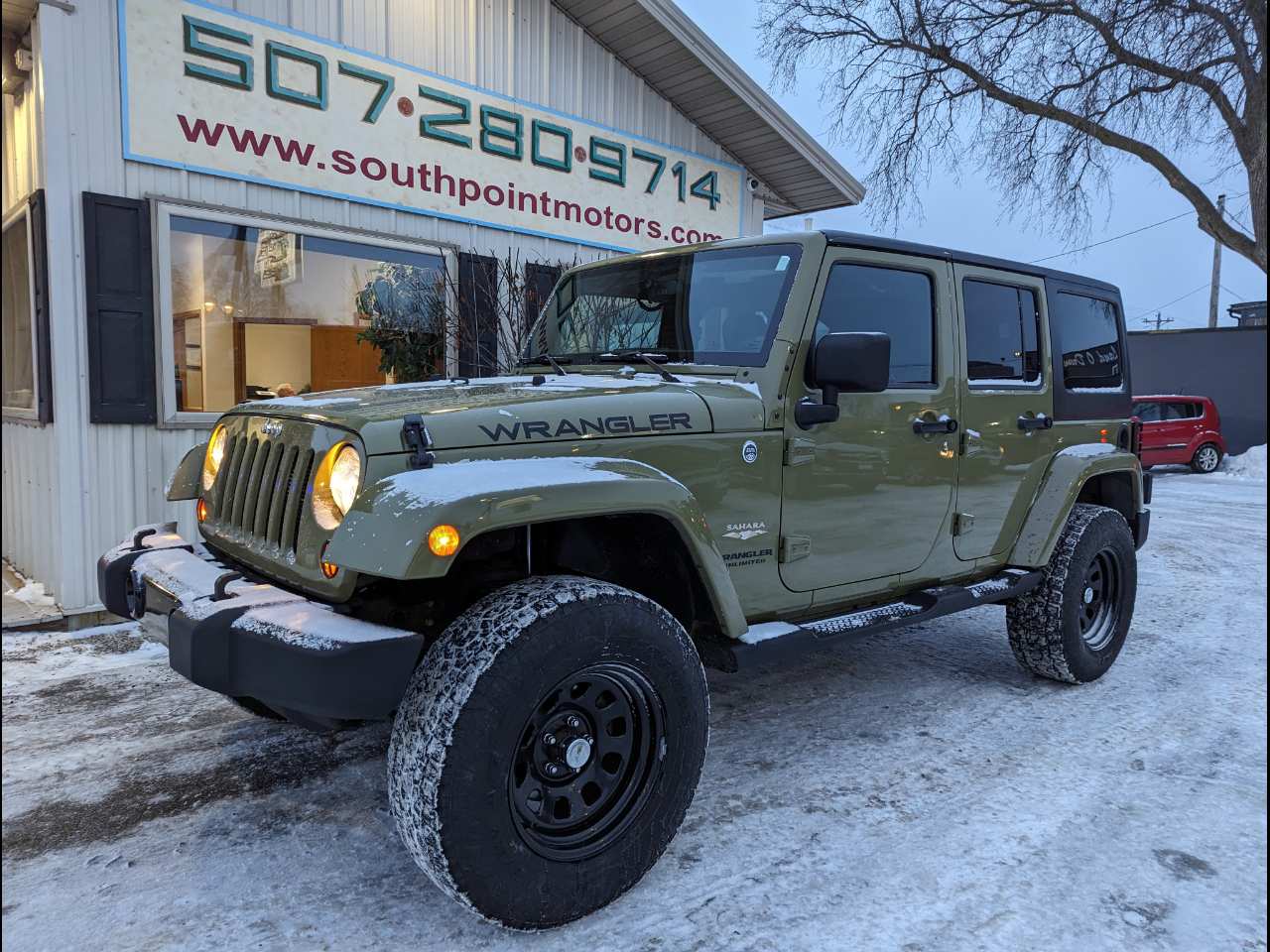 2013 Jeep Wrangler Unlimited 4WD 4dr Sahara