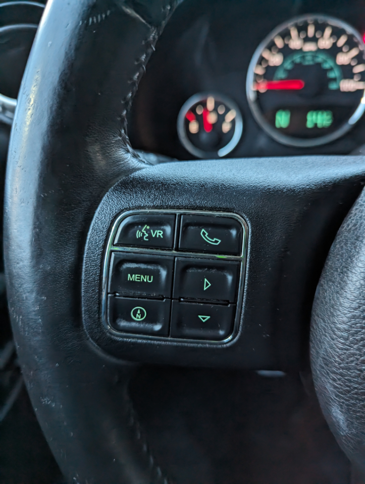 Jeep Wrangler Unlimited 4WD 4dr Sahara 2013