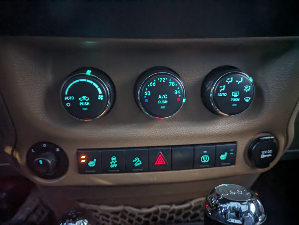 Jeep Wrangler Unlimited 4WD 4dr Sahara 2013