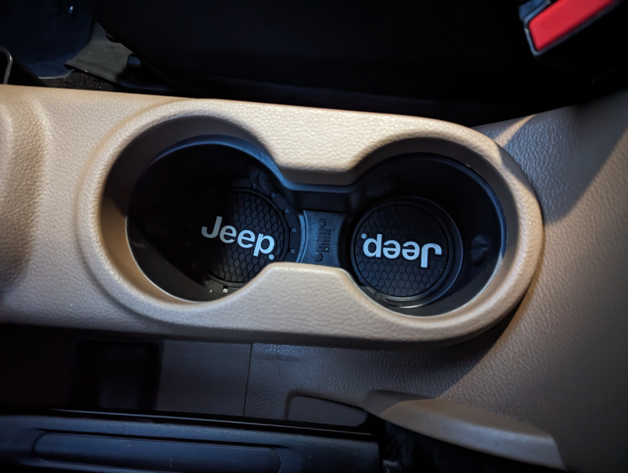 Jeep Wrangler Unlimited 4WD 4dr Sahara 2013