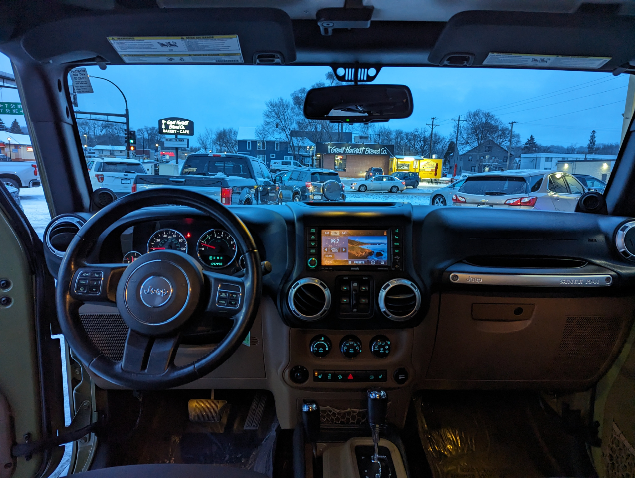 Jeep Wrangler Unlimited 4WD 4dr Sahara 2013