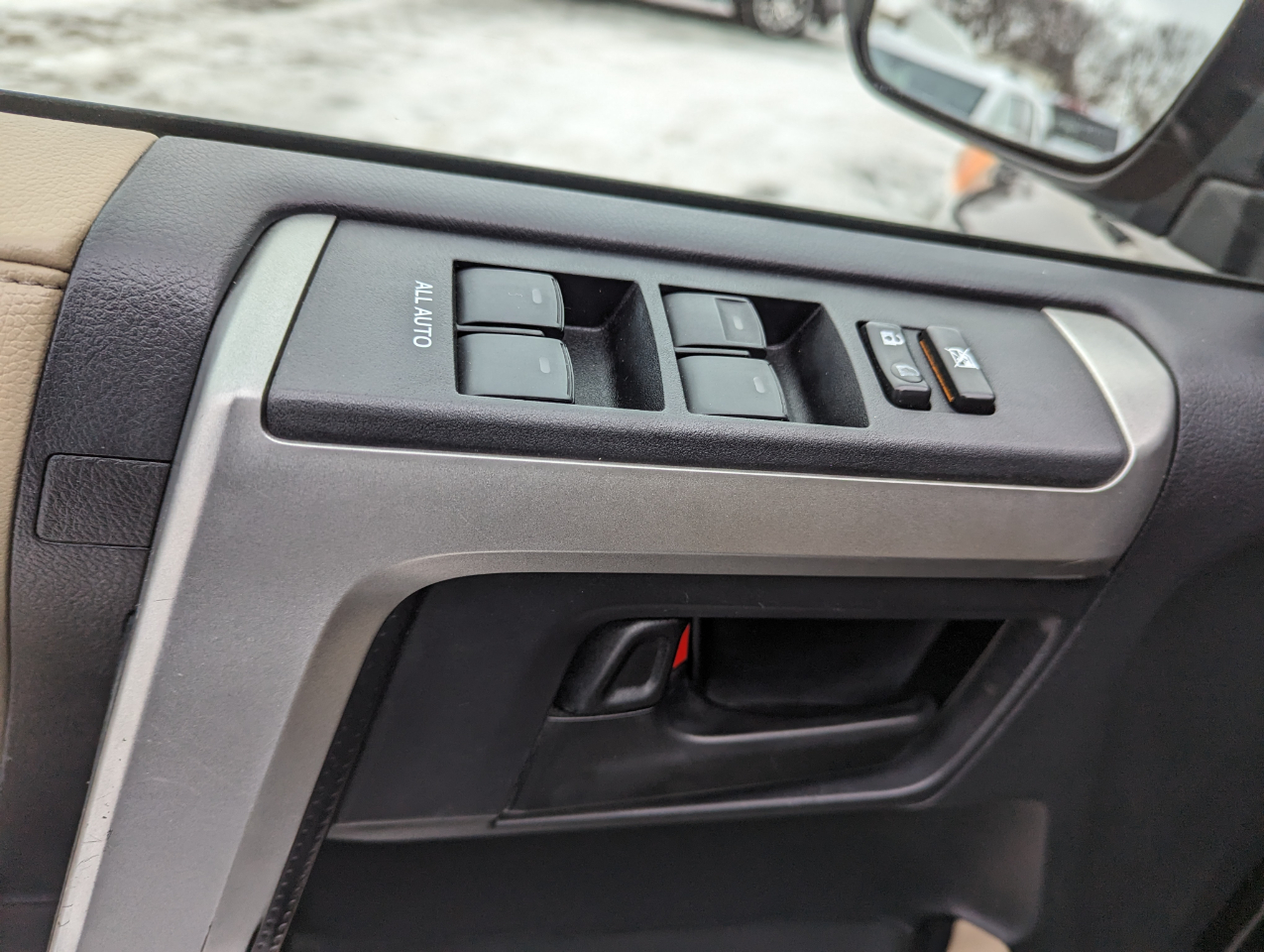 Toyota 4Runner 4WD 4dr V6 Limited (Natl) 2011