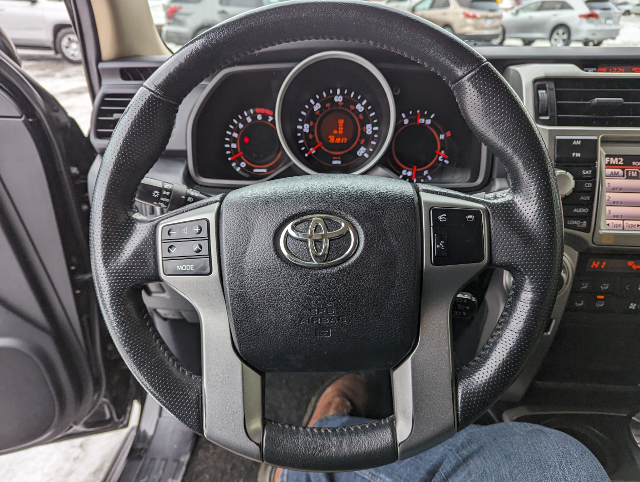 Toyota 4Runner 4WD 4dr V6 Limited (Natl) 2011