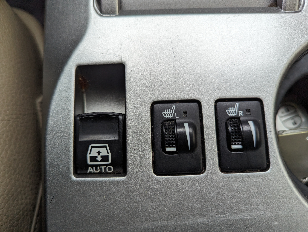 Toyota 4Runner 4WD 4dr V6 Limited (Natl) 2011