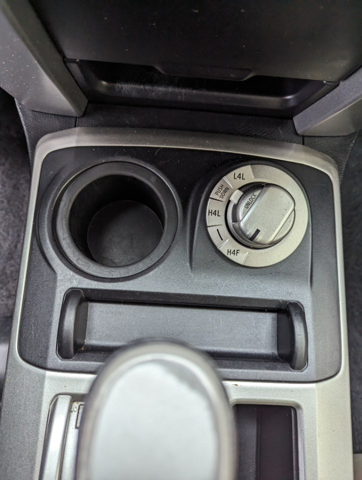 Toyota 4Runner 4WD 4dr V6 Limited (Natl) 2011