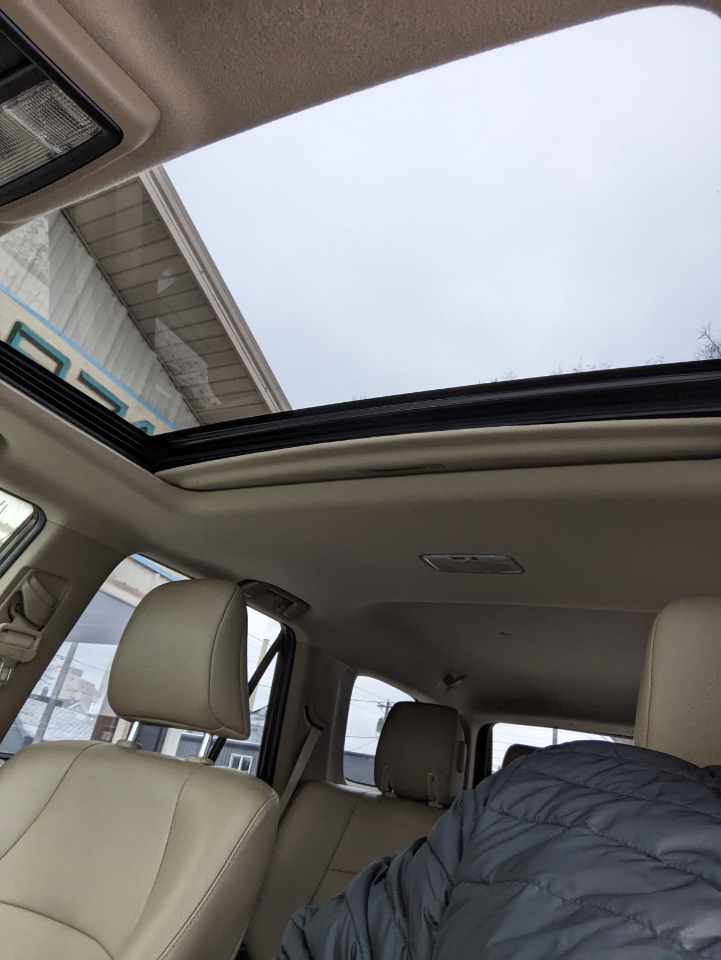 Toyota 4Runner 4WD 4dr V6 Limited (Natl) 2011