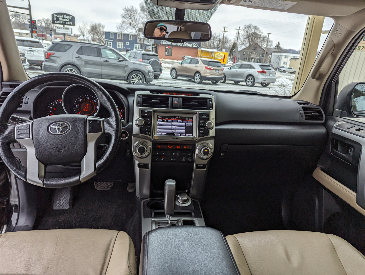 Toyota 4Runner 4WD 4dr V6 Limited (Natl) 2011