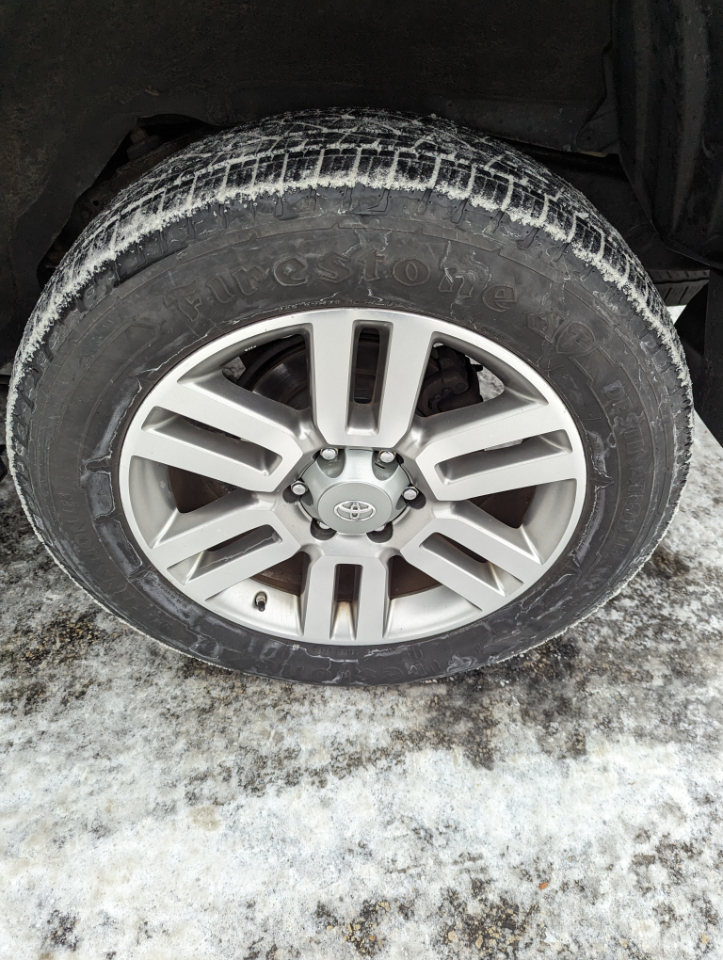 Toyota 4Runner 4WD 4dr V6 Limited (Natl) 2011