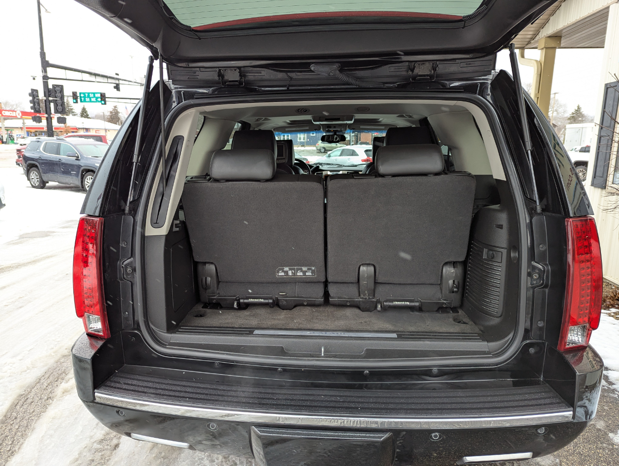 Cadillac Escalade AWD 4dr Platinum Edition 2013