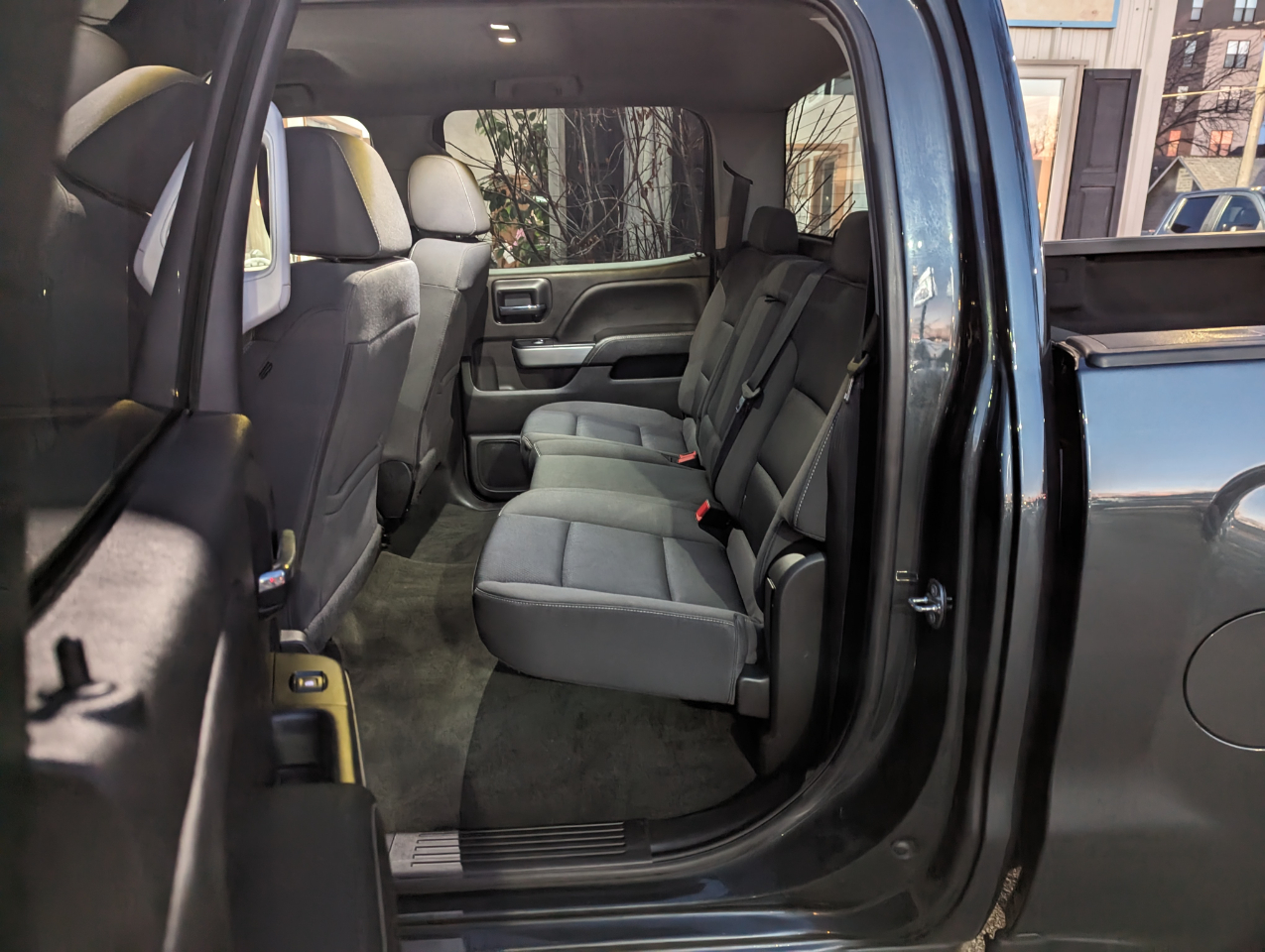 Chevrolet Silverado 1500 4WD Crew Cab 143.5" LT w/2LT 2018