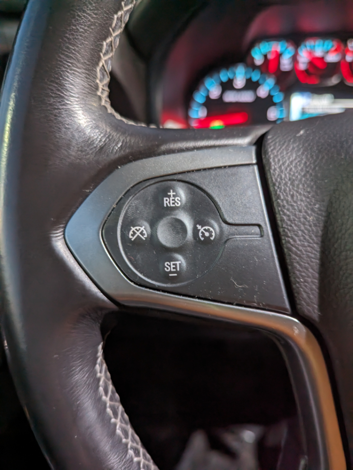 Chevrolet Silverado 1500 4WD Crew Cab 143.5" LT w/2LT 2018