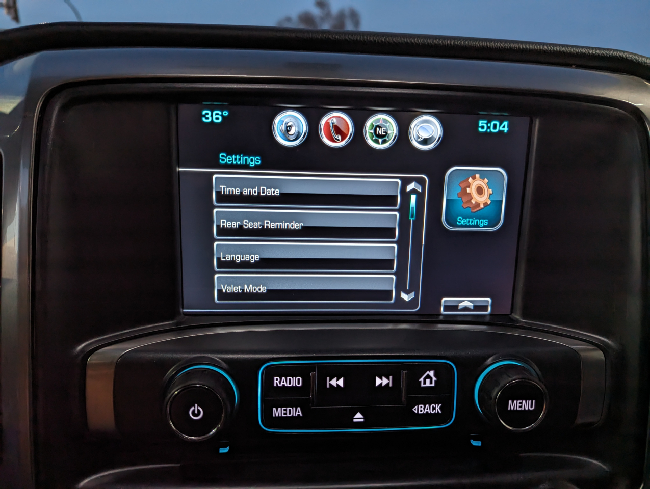 Chevrolet Silverado 1500 4WD Crew Cab 143.5" LT w/2LT 2018